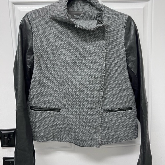 VINCE Gray and Black Blazer preppy leather with Asymmetrical Closure M - Picture 3 of 11